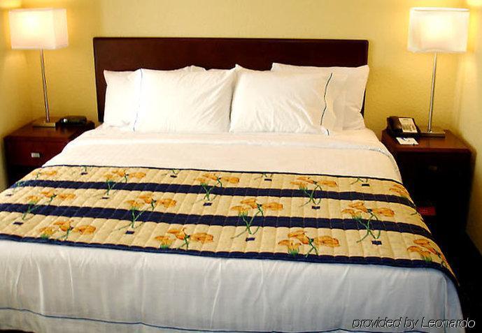 สปริงฮิลล์ สวีท ฟอร์ตไมเยอร์ส แอร์พอร์ต Hotel ห้อง รูปภาพ