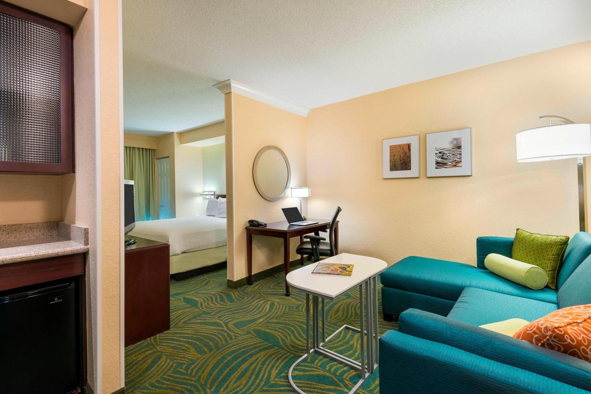สปริงฮิลล์ สวีท ฟอร์ตไมเยอร์ส แอร์พอร์ต Hotel ภายนอก รูปภาพ